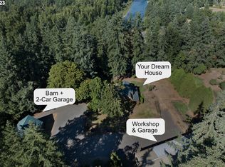 20500 S Tranquility Ln, Oregon City, OR 97045