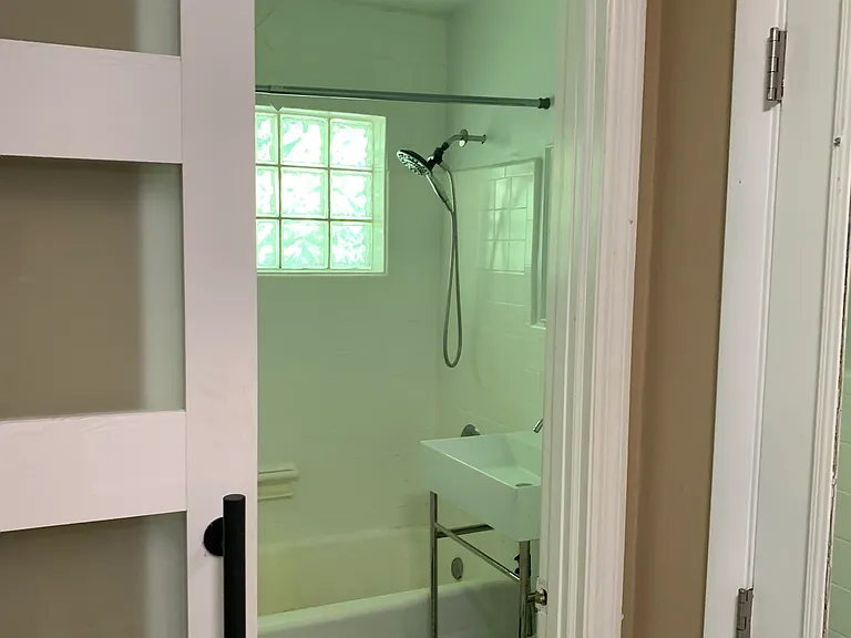 828 Tequesta St #B — Photo 6