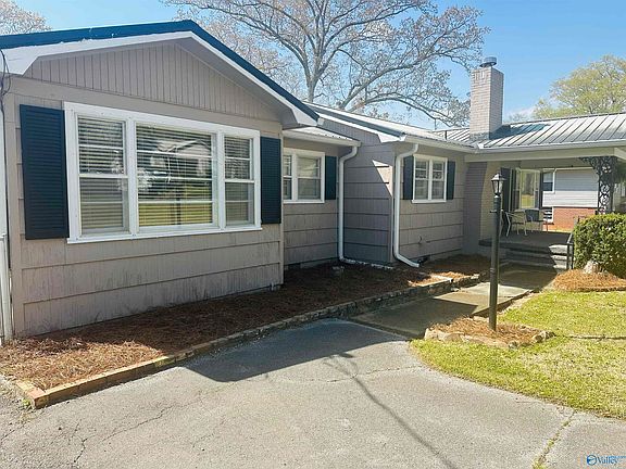 2nd image of 2004 Lookout St