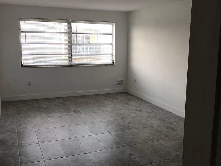 1225 NE 124th St #41B — Photo 10