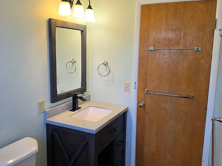 124 E Van Buren St — Photo 9