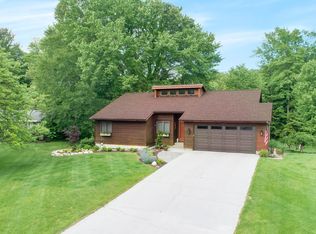 13614 Meadowbrook Ln, Grand Haven, MI 49417