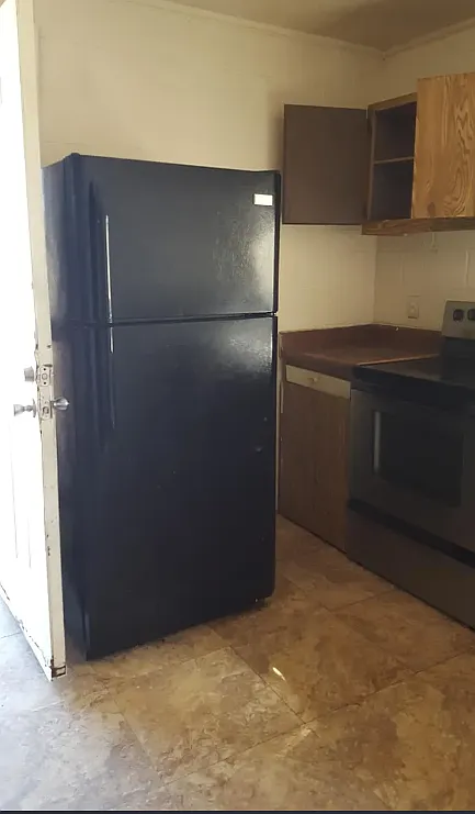 Studio, 324 sqft, $745 — Photo 3