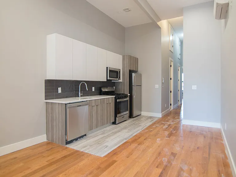 1048 Decatur St #2R — Photo 1