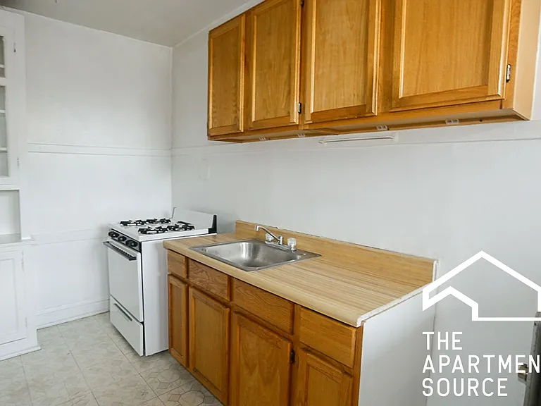 2612 W Gunnison St #2R — Photo 2