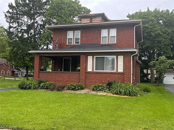 2nd image of 966 Lanterman Ave