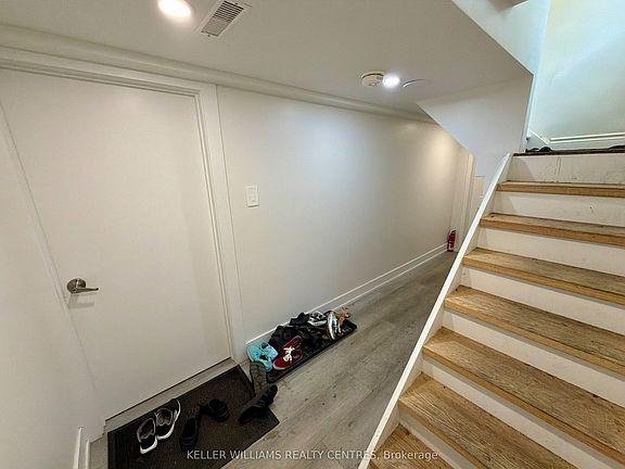 4th image of 9 Sanderson Rd