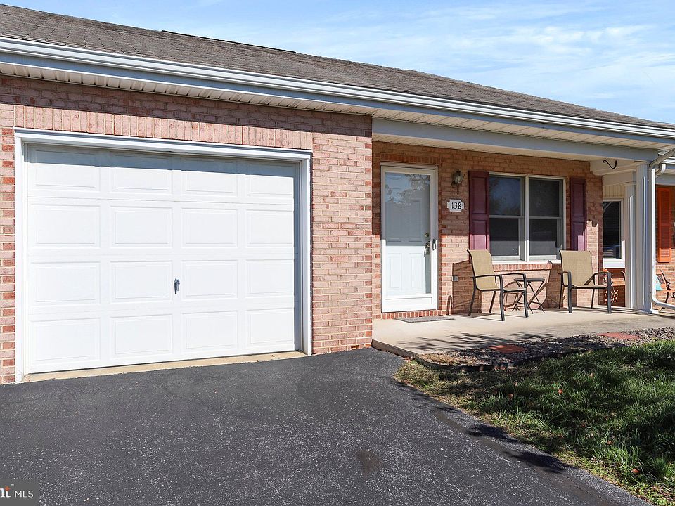 1st image of 138 Southern Oak Dr