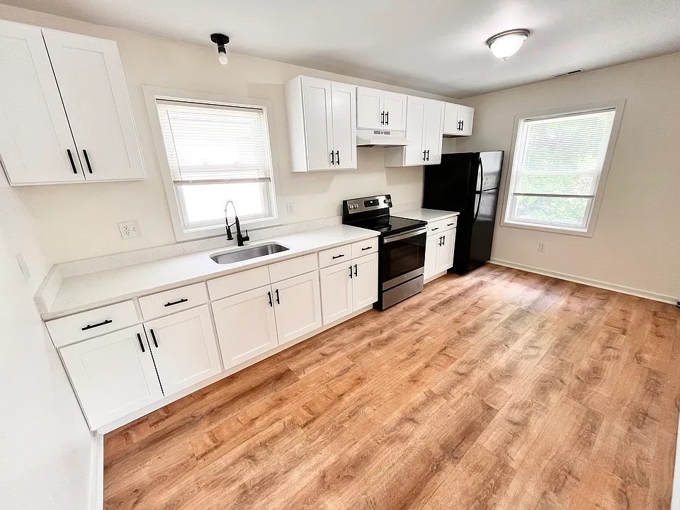 119 Bassett St #2B