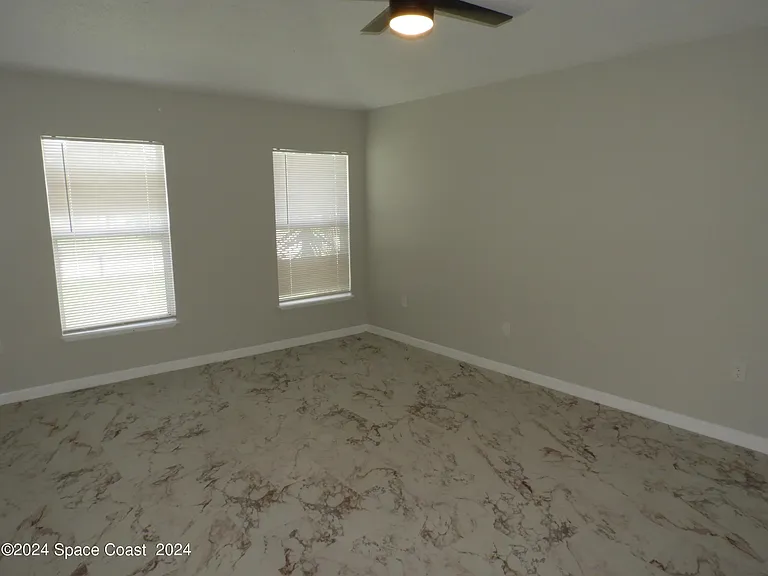 506 Lafayette St SW — Photo 22