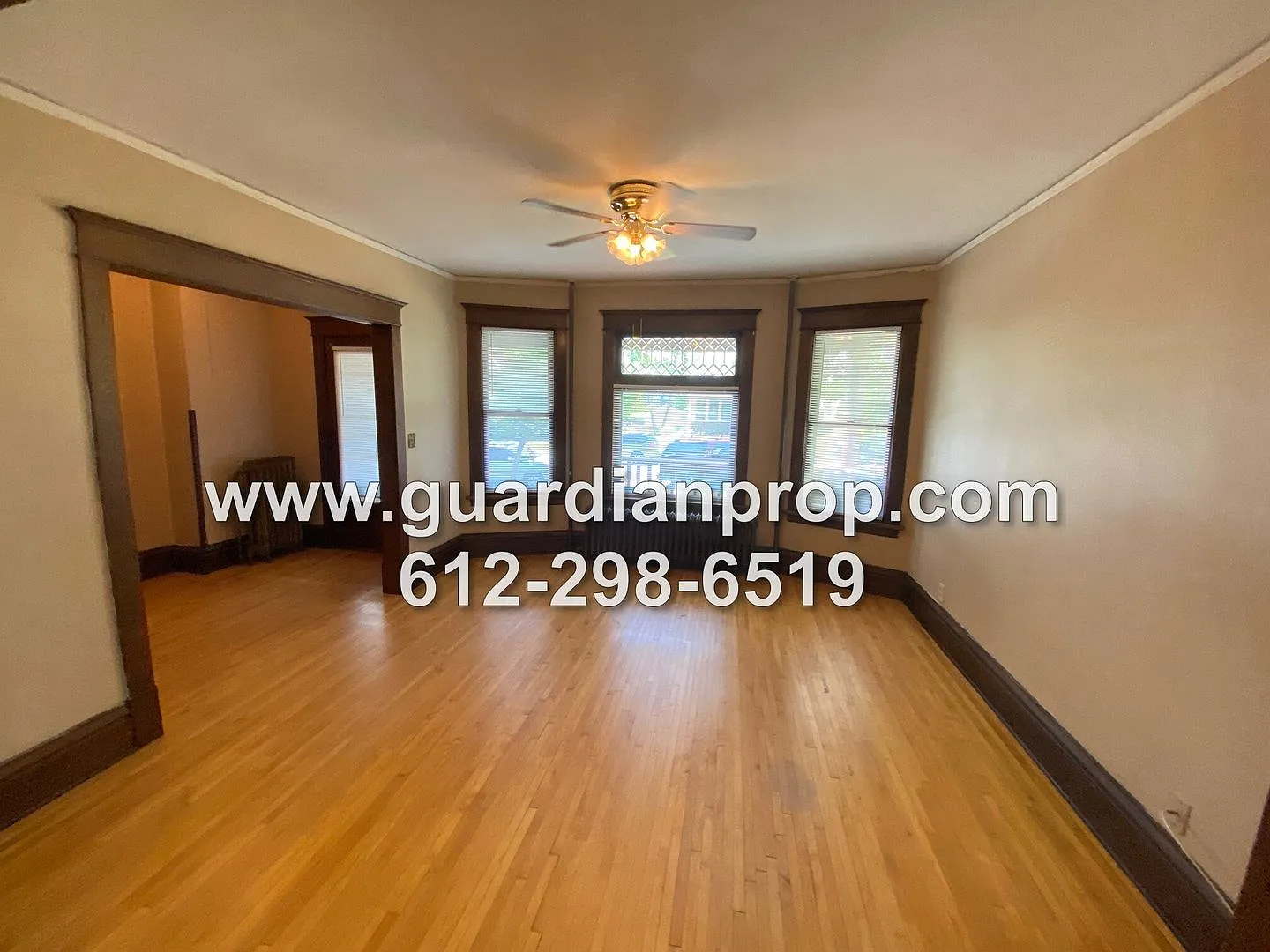 709-711 Jessamine Avenue E — Photo 3