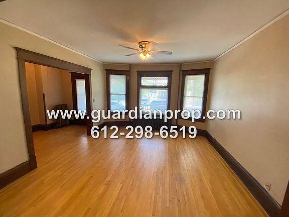 3rd image of 709-711 Jessamine Ave E