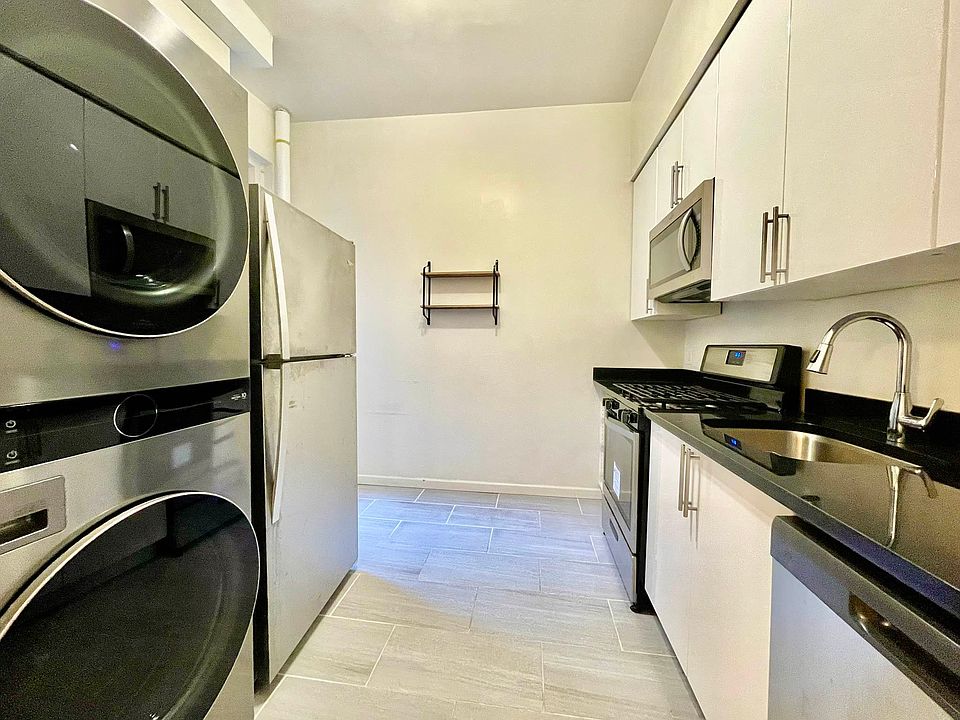 1st image of 258 W 22nd St APT 4G