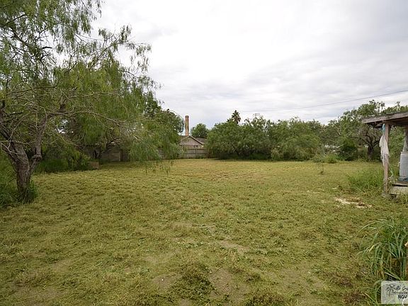 5th image of 28 Pandana St