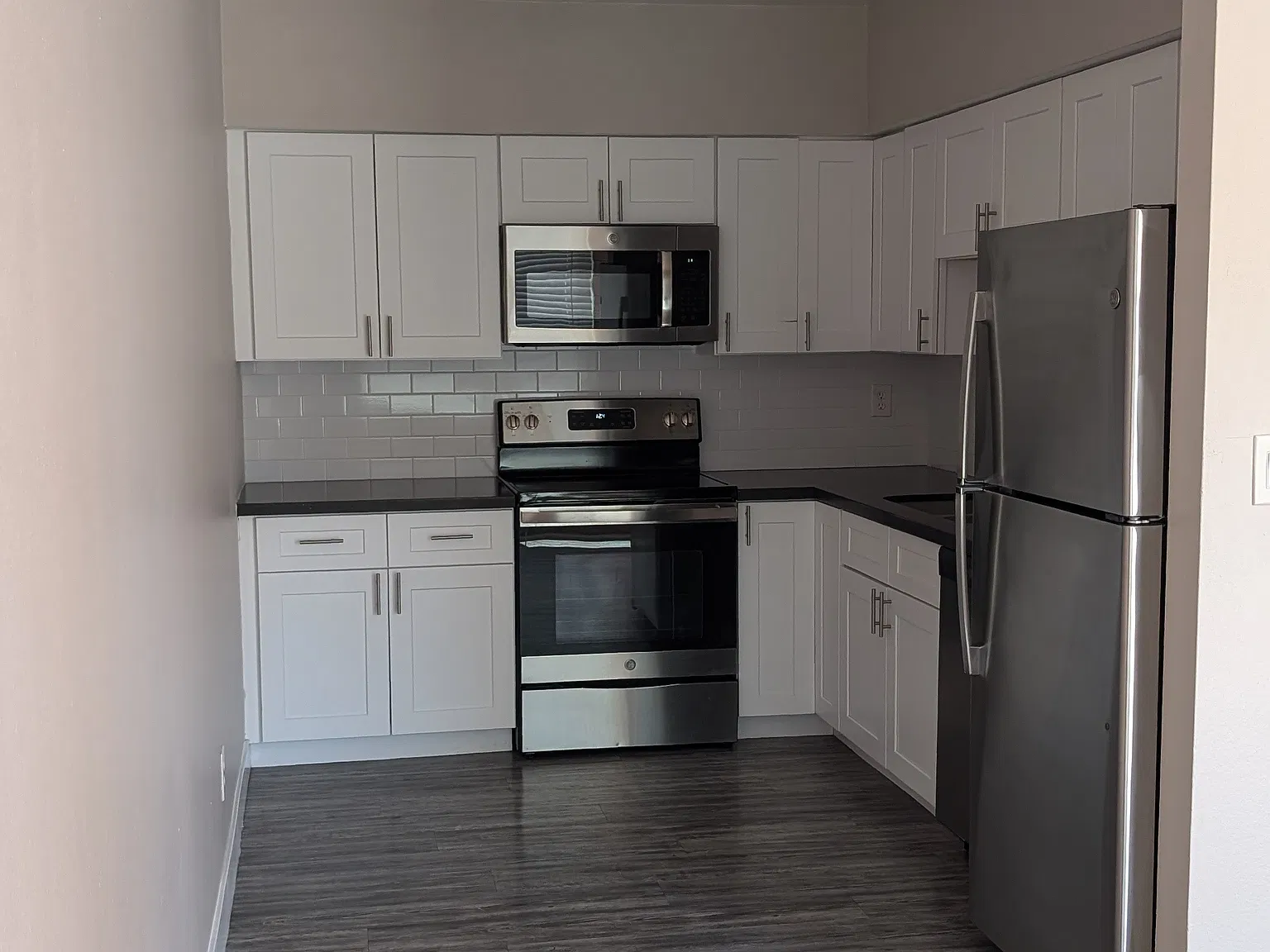 2 bed, $1,295 — Photo 2