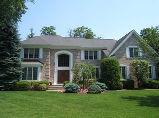11 Winthrop Dr, Woodcliff Lake, NJ 07677
