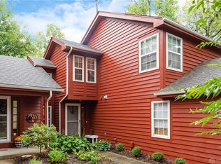 5 Westerly Ln, Dayton, OH 45458