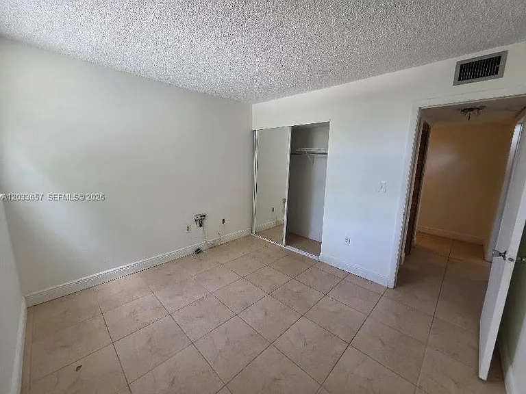 9411 SW 4th St #303 — Photo 9