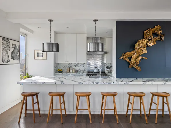 2 Cornelia Street image 2 of 10