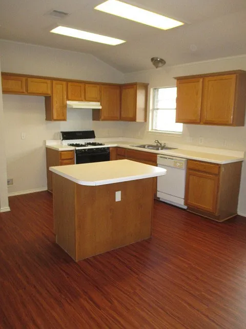Cherry Creek Home — Photo 4