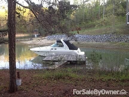 3rd image of 4045 Lacey Dr