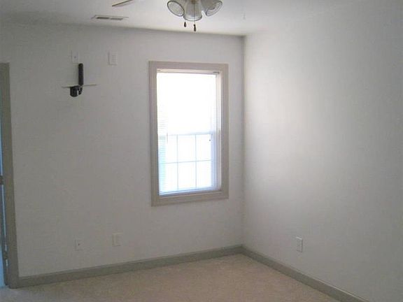 4th image of 137-1 Starling Rd