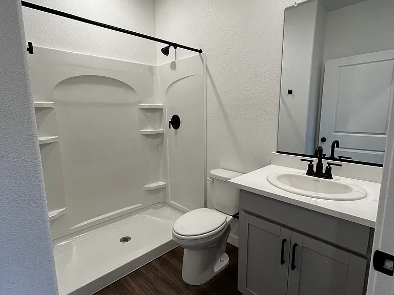 8133 Bodway Pkwy — Photo 17