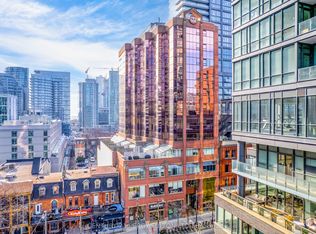 393 King St W #1204, Toronto, ON M5V 3G8