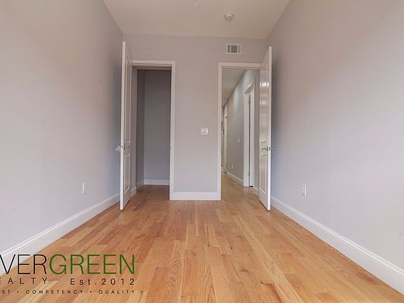 5th image of 358 Marion St #3