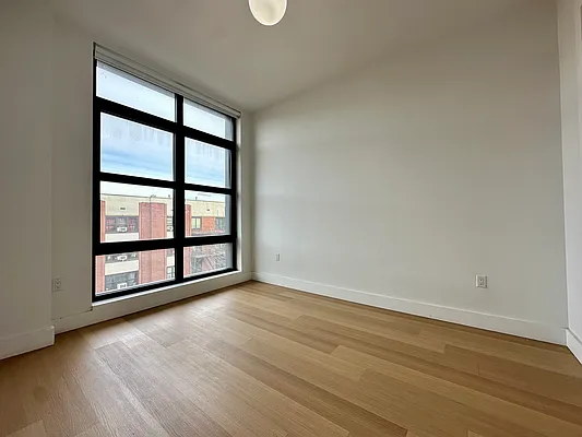 Rented by eRealty Advisors USA Inc | media 82