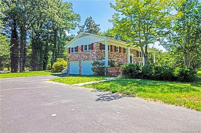 1st image of 575 Peyton Dr