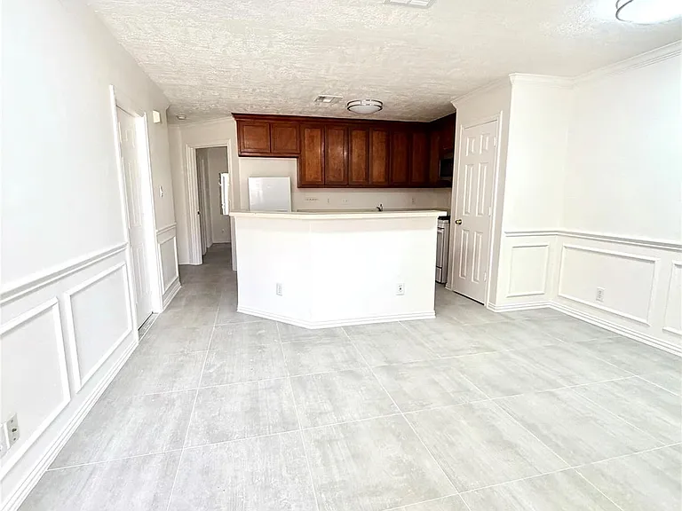 12502 Venus Park Ln — Photo 3