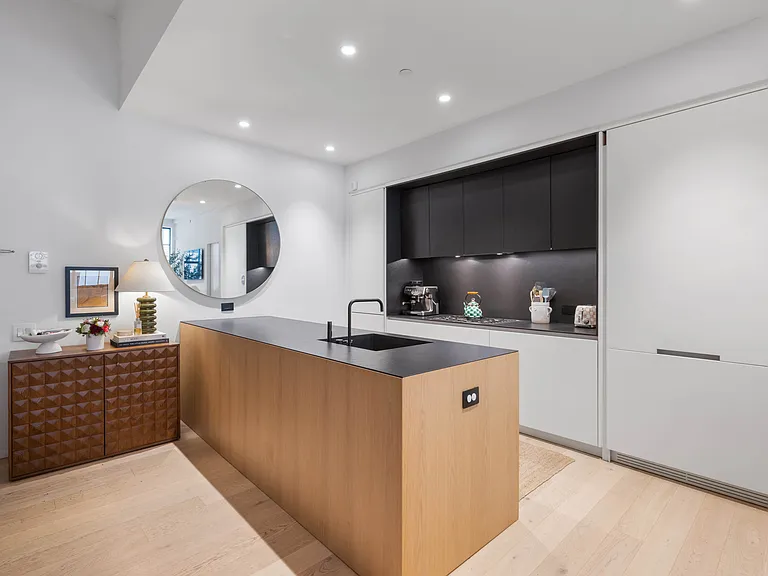 168 Plymouth St #3B — Photo 4