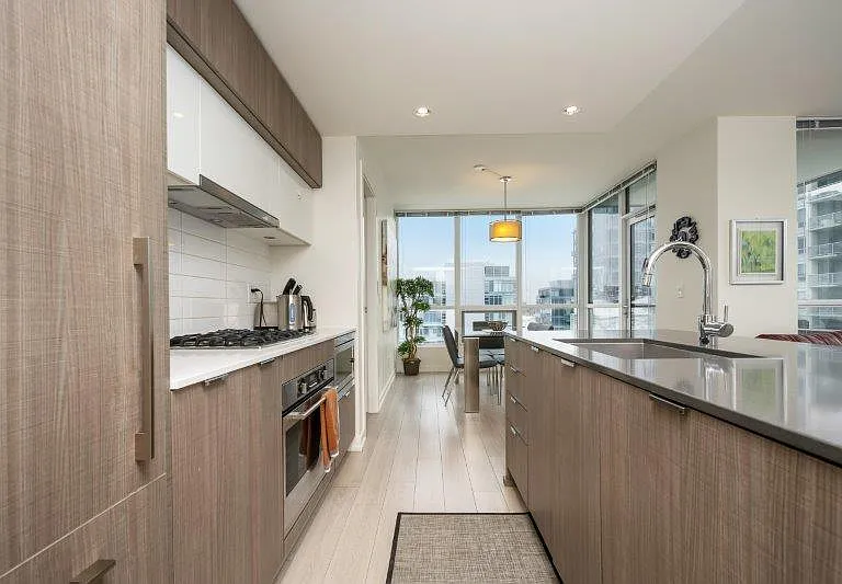 128 2nd St SW #808 — Photo 7