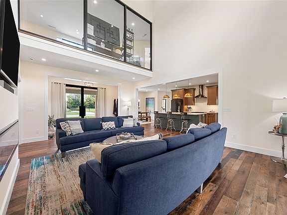 4th image of 1731 Hazel Farms Ln