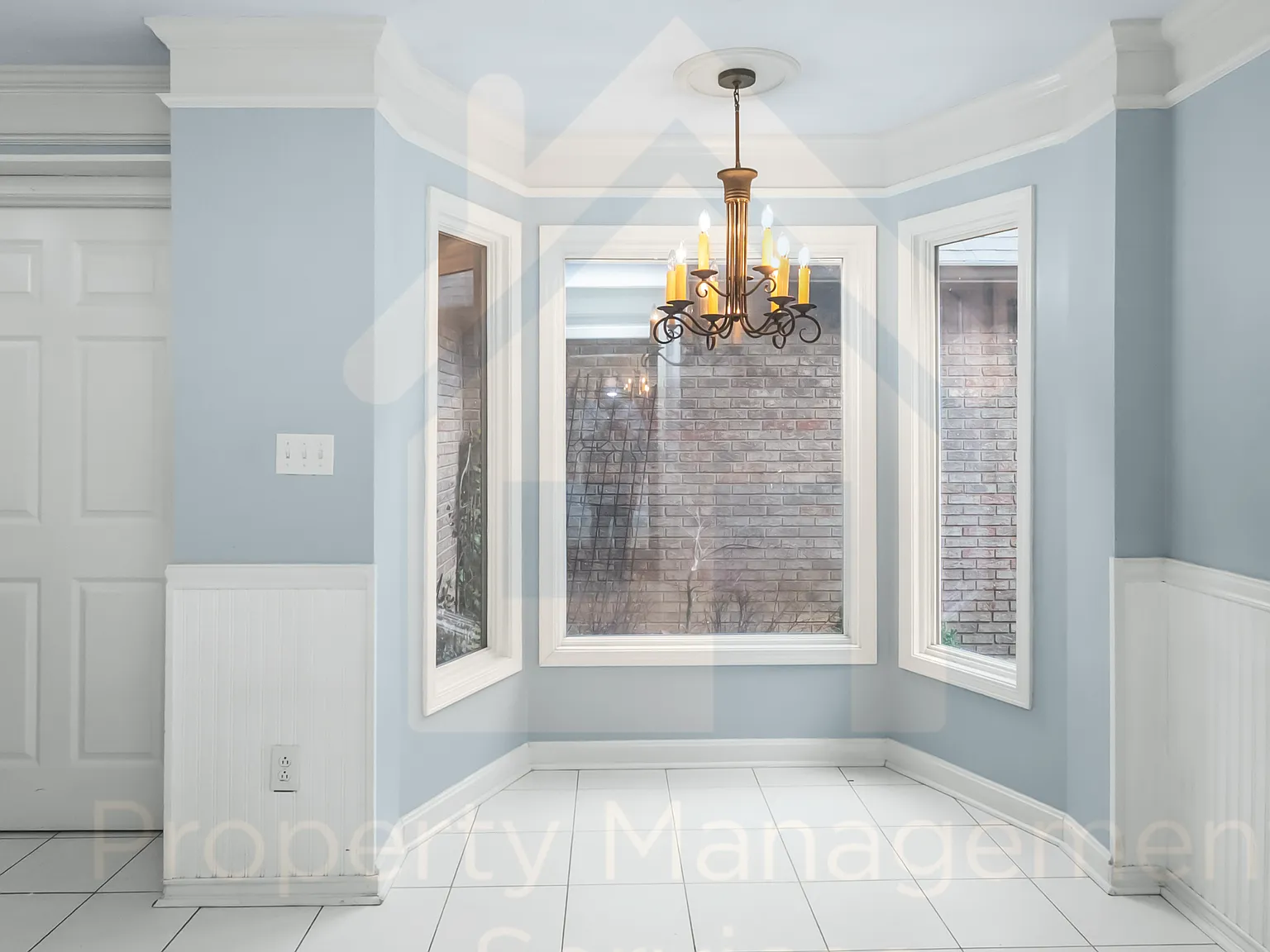 2 bed, 2.5 bath, 2468 sqft, $1,600 — Photo 2