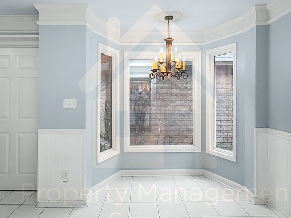 2nd image of 4118 Mason Woods Ln
