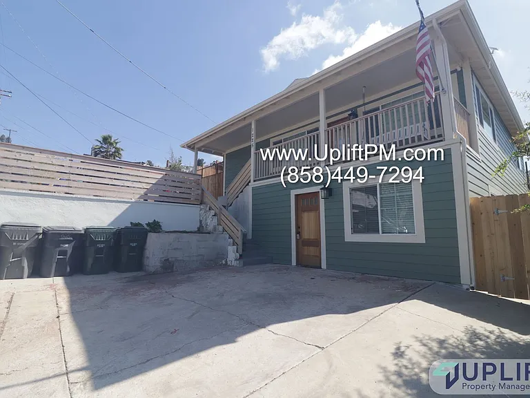 1225 Capistrano Ave #A — Photo 46
