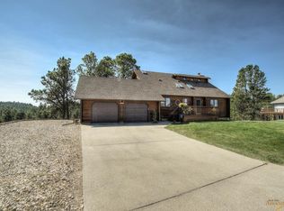 8355 Heather Dr, Rapid City, SD 57702
