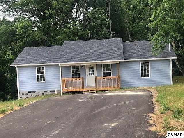 1st image of 111 Dee Dee Ct