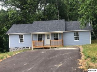 111 Dee Dee Ct, White Pine, TN 37890