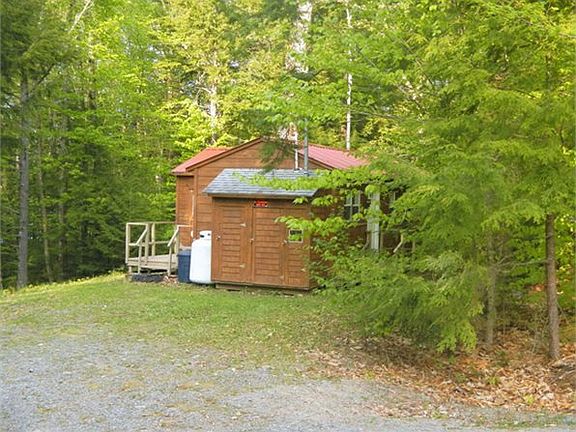 5th image of 61 Stoney Dr