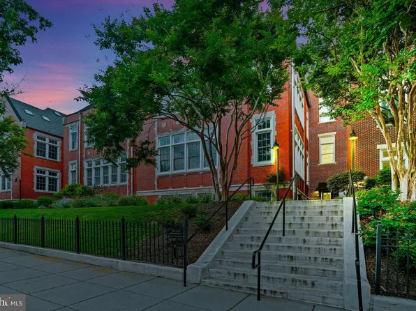 440 12th St NE APT 8, Washington, DC 20002