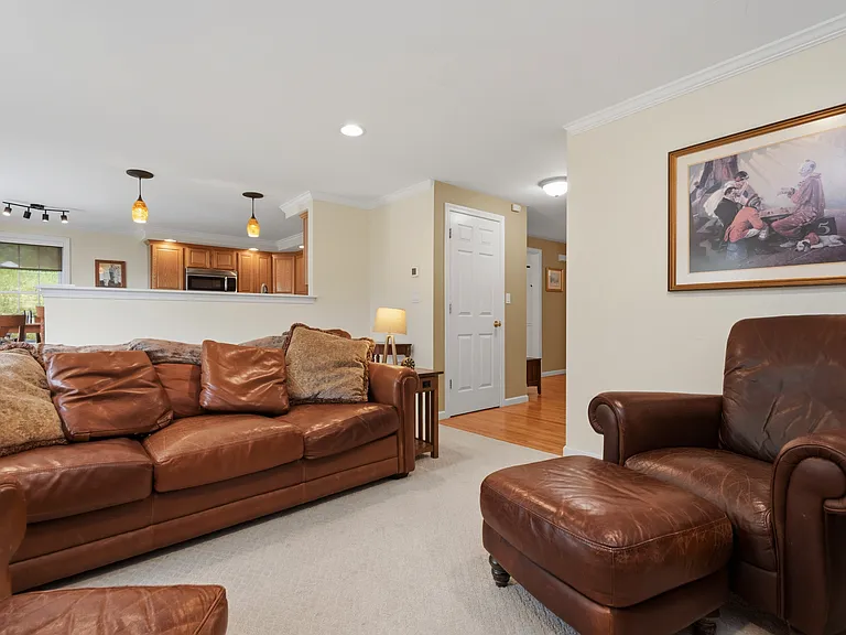 27 Colburn St #27 — Photo 7