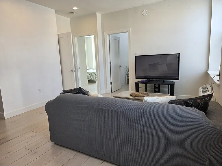 111 Mulberry St #7 — Photo 5