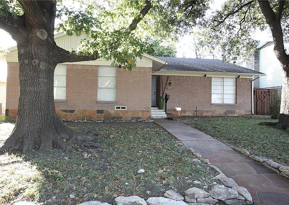 1st image of 1121 Bobbie Ln