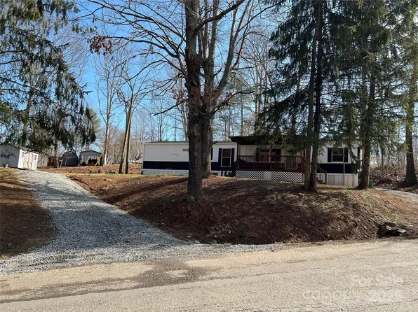 16 McDonald Rd, Arden, NC 28704