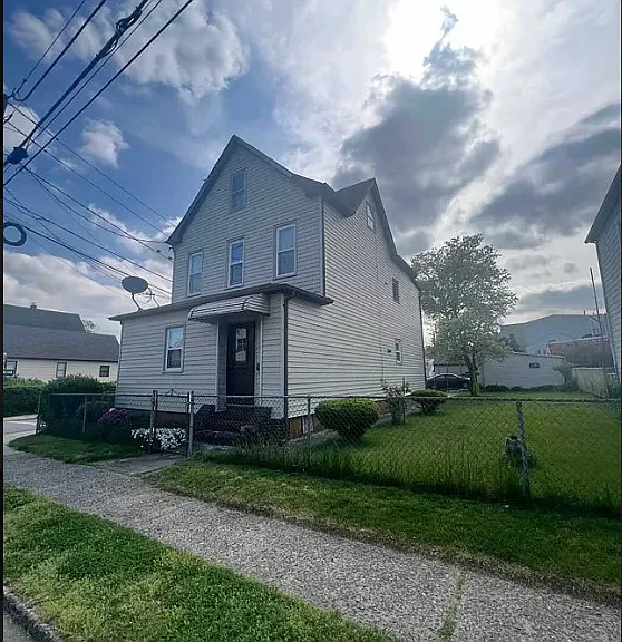 23 Blakely Pl — Photo 2