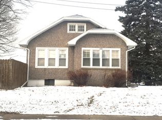 1426 Fulton St, Peru, IL 61354