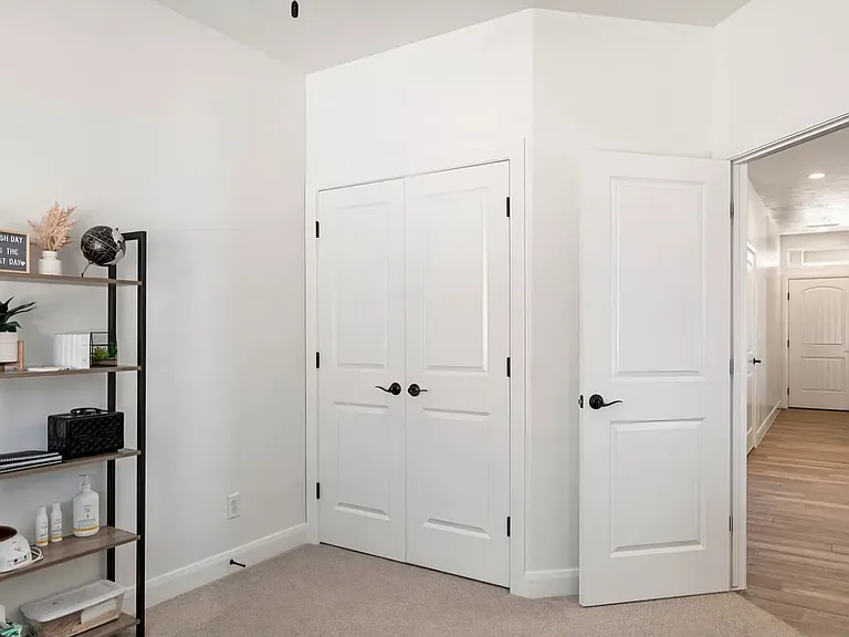 2305 S 630 W — Photo 11